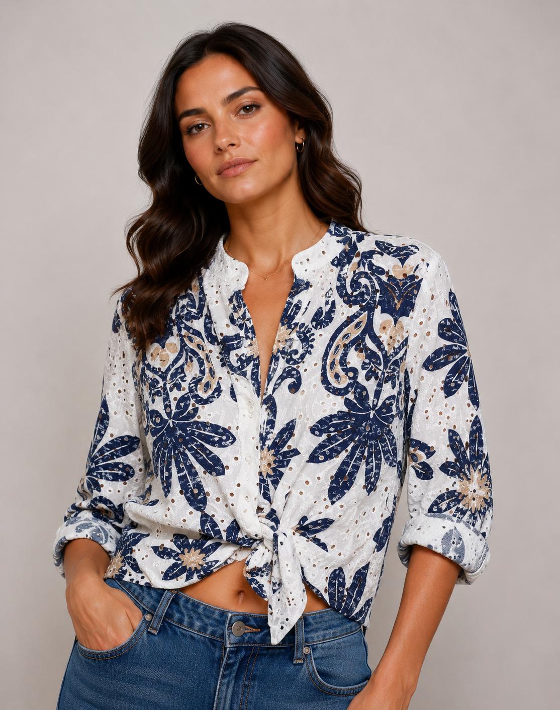 Camicia in sangallo