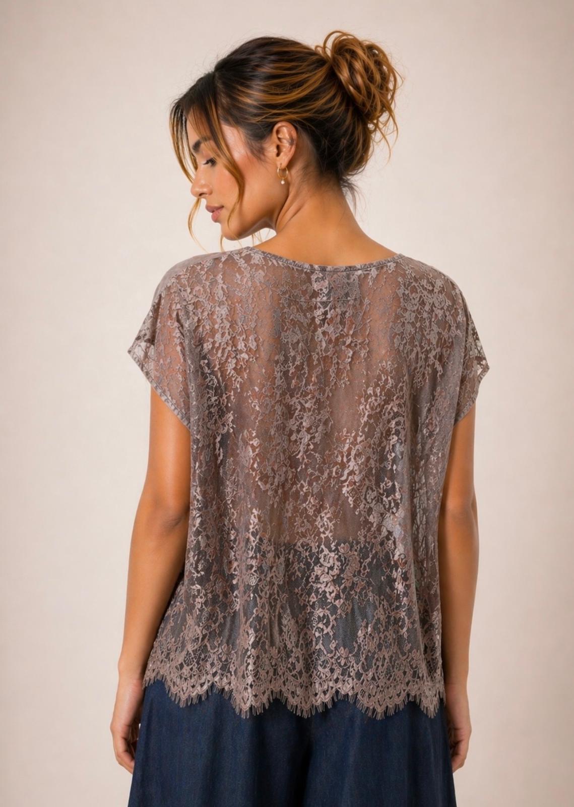 Blusa con pizzo