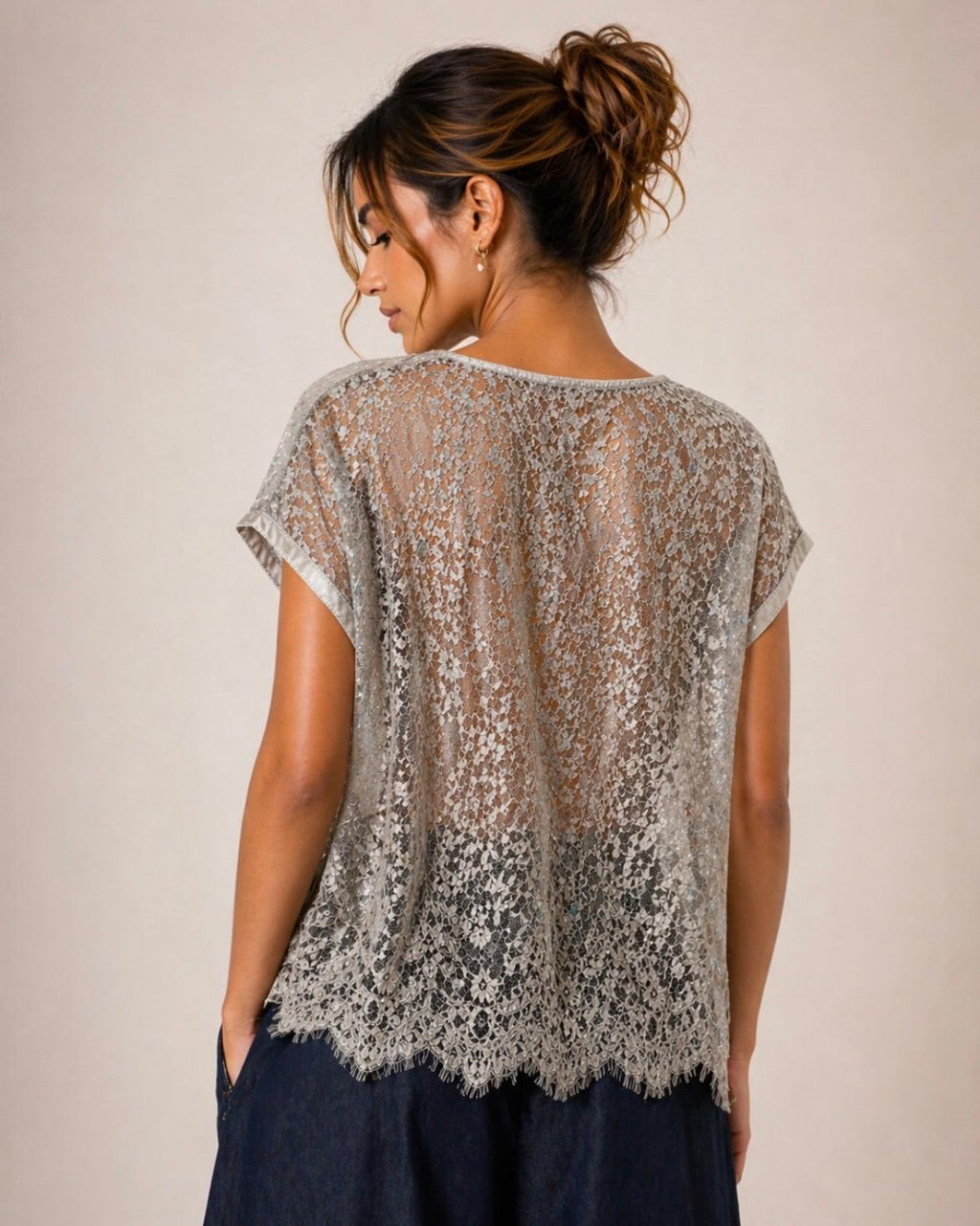 Blusa con pizzo