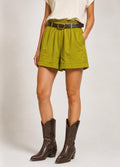 Shorts con risvolto