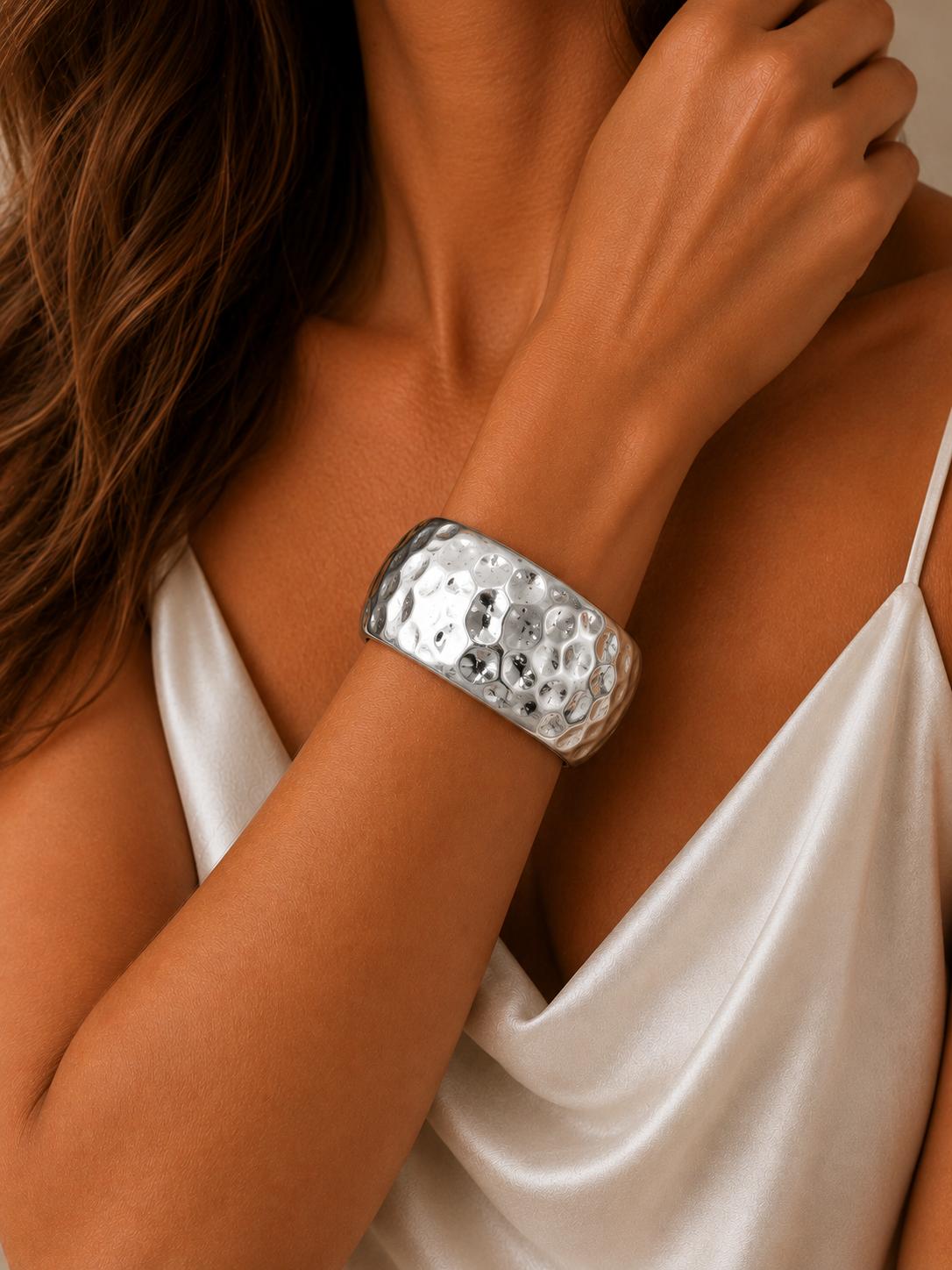 Bracciale martellato