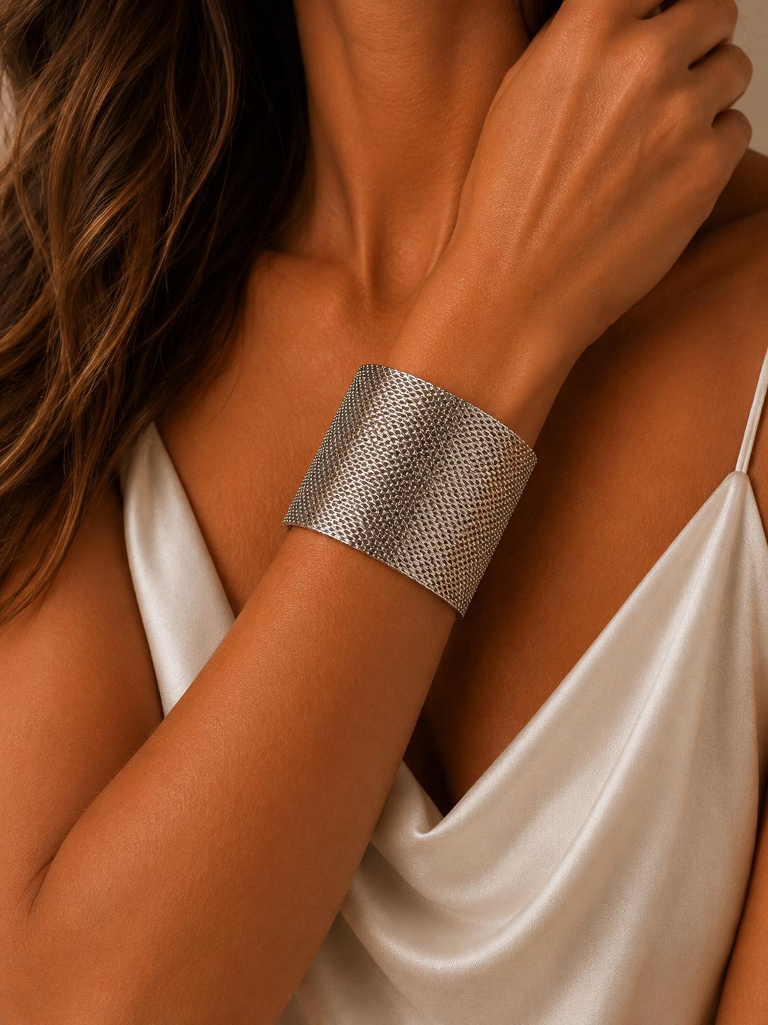 Bracciale rigido