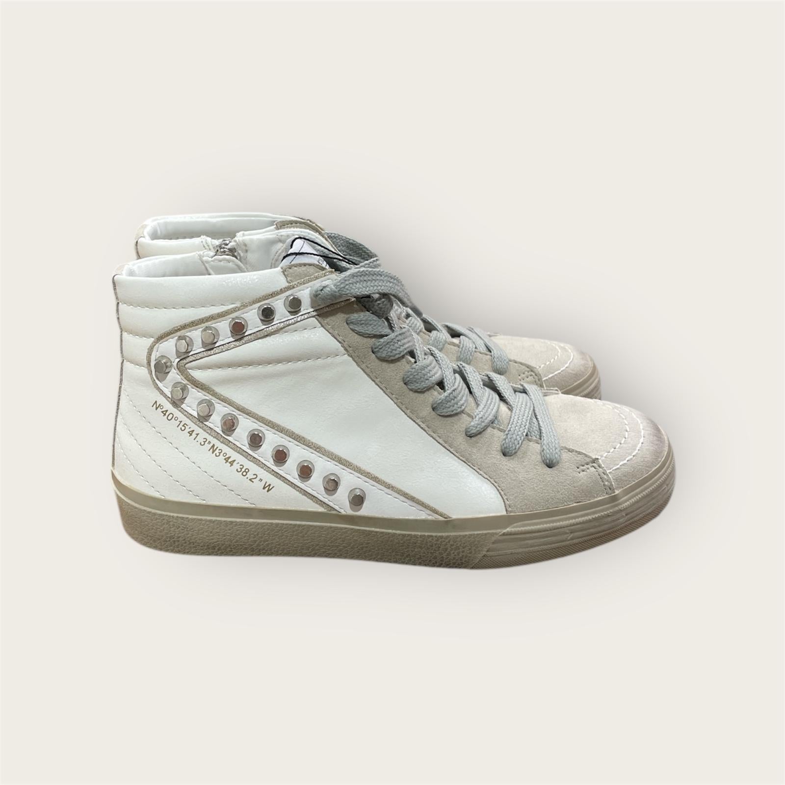 Sneakers con borchie